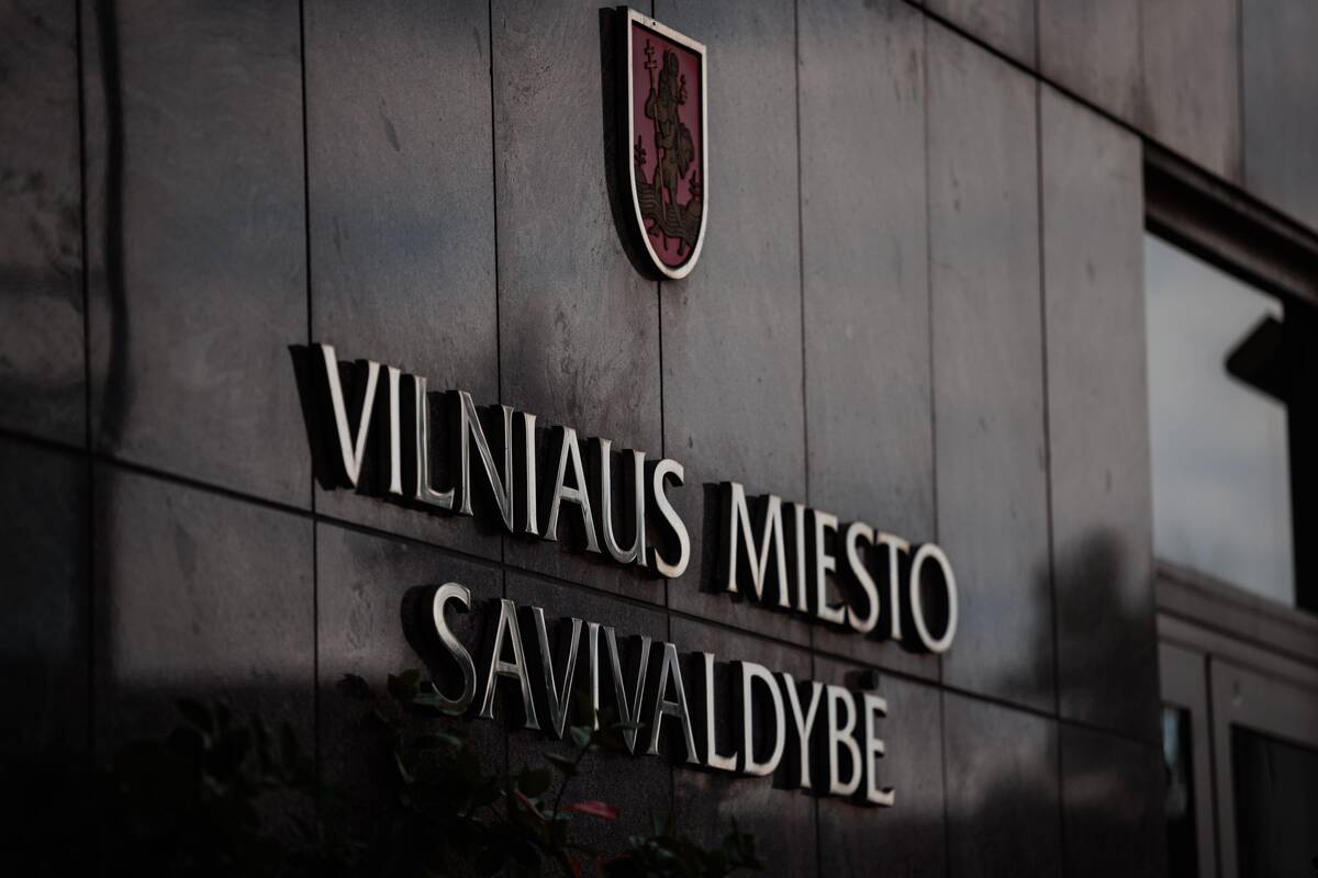 
<span>Vilniaus savivaldybė už daugiau nei 4 mln. eurų atnaujino mokyklų sporto sales</span>
