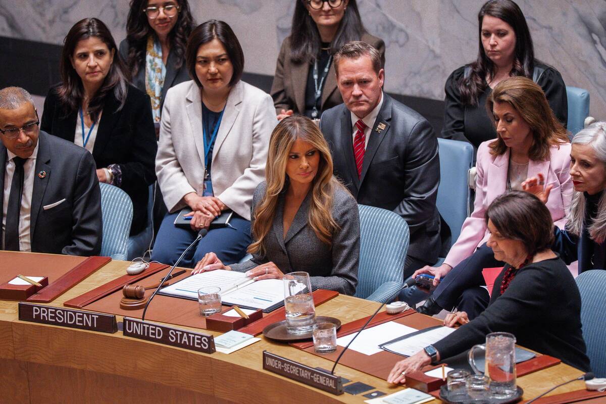 
<span>Melania Trump pirmininkavo JT Saugumo Tarybos posėdžiui</span>
