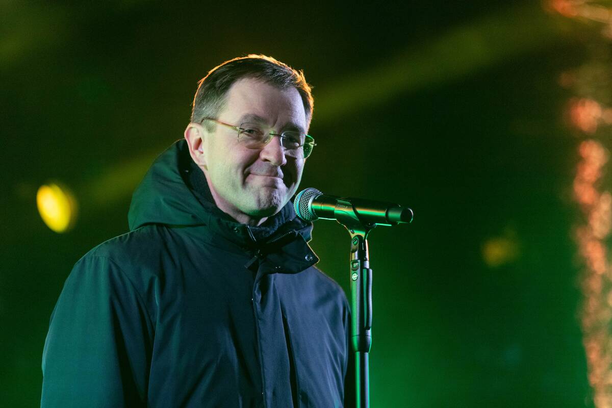 Nepriklausomybės laužai ant istorinio Stalo kalno Vilniuje