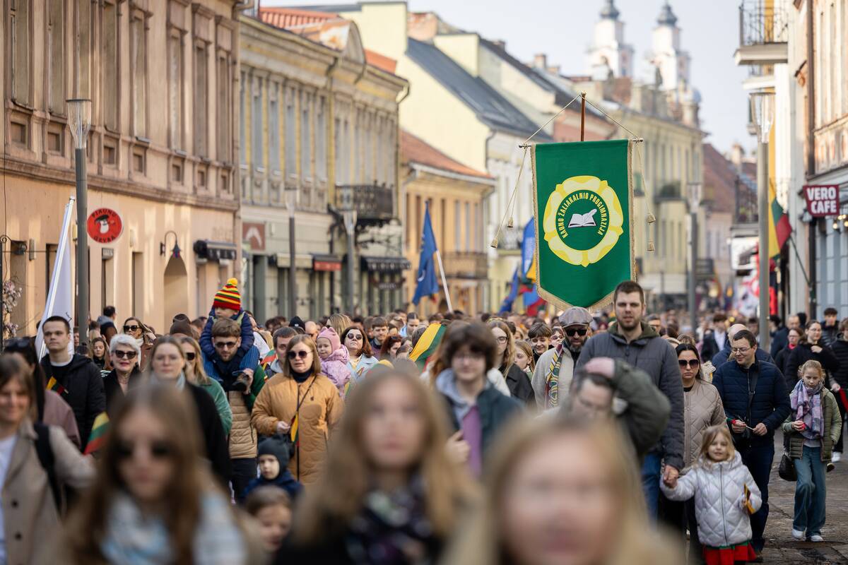 Moksleivių Kovo 11-osios eisena