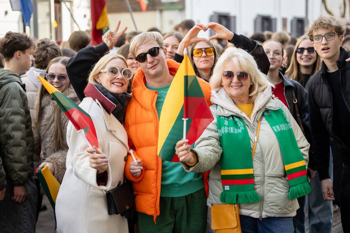 Moksleivių Kovo 11-osios eisena