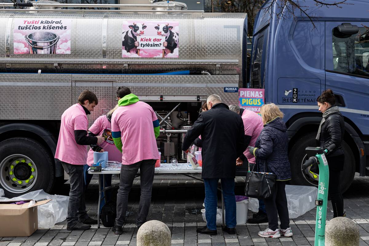 Pieno gamintojų protesto akcija Vilniuje