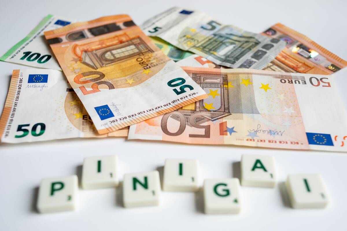 
<span>Suskaičiavo, kiek per pirmąjį ketvirtį Seimo nariai išleido parlamentinei veiklai</span>
