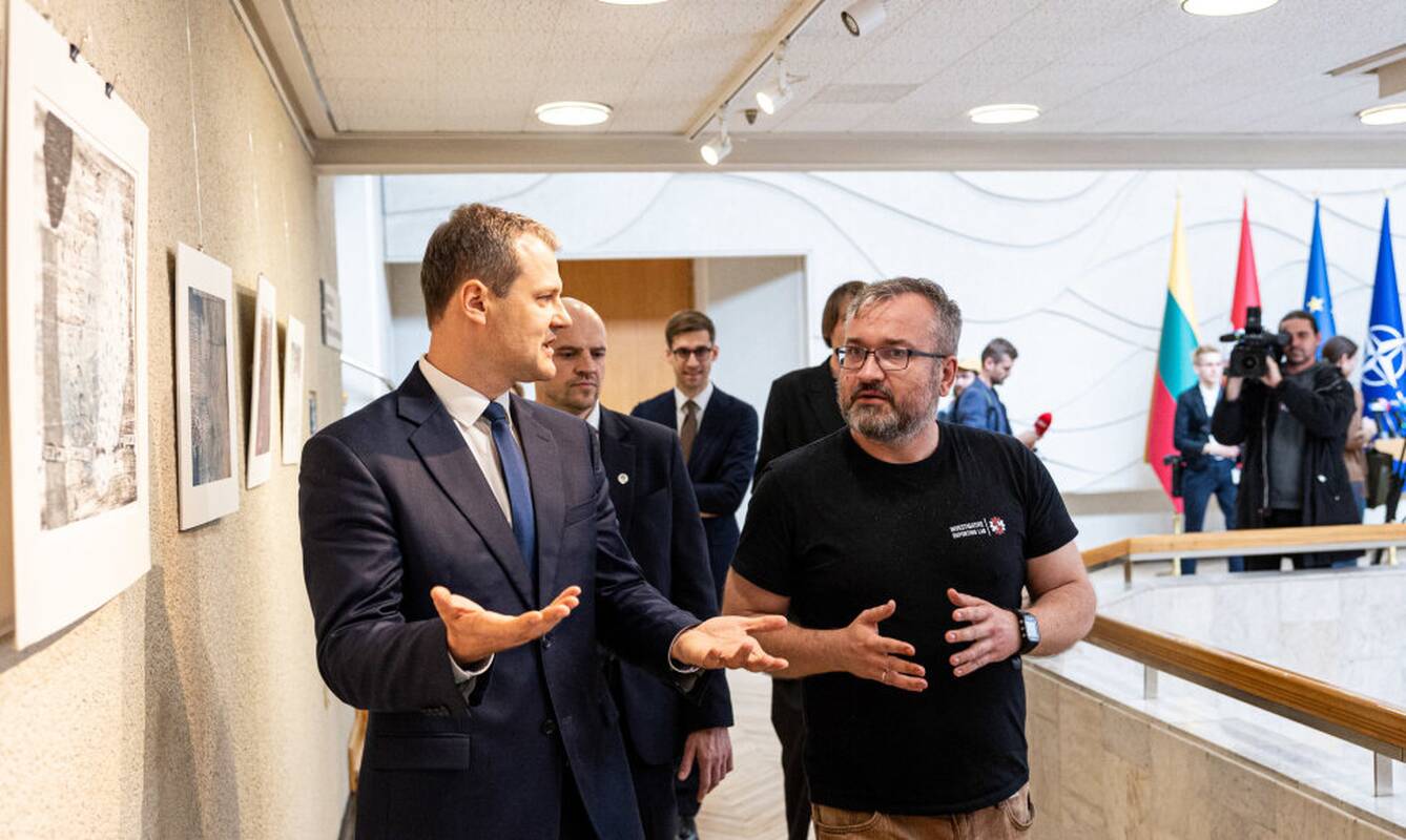 
<span>Palucko butų istorijos neįtikina prokurorų, o kadaise įtikino prezidentą</span>

