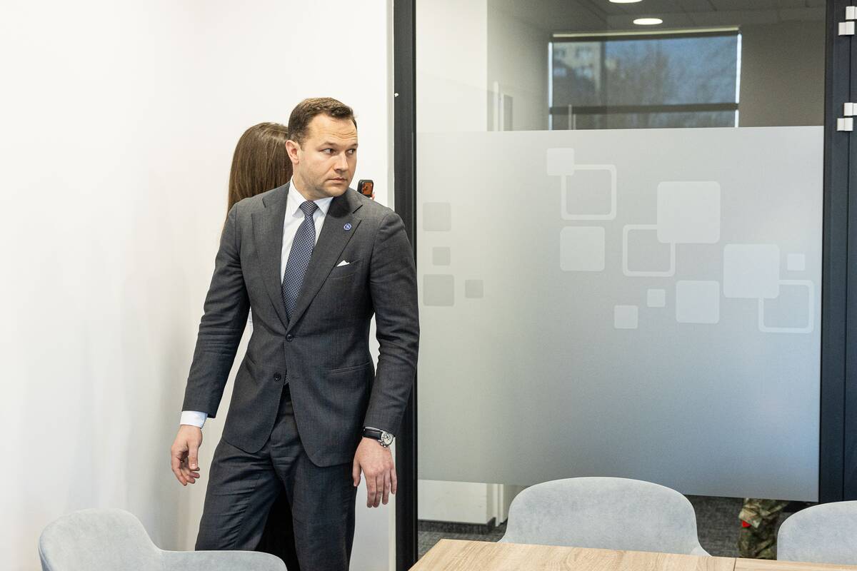 Pasirašymas dėl greitesnių sprendimų, skirtų oro erdvės grėsmėms neutralizuoti