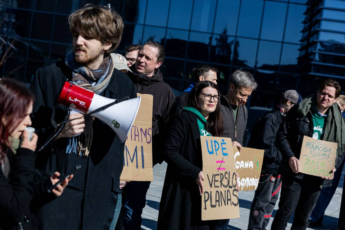 Vilniuje – protestas prieš Neries vagos tvarkymo darbus