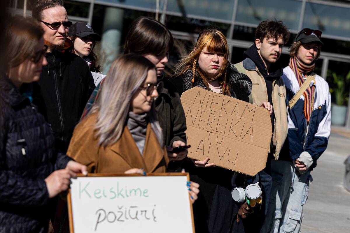Vilniuje – protestas prieš Neries vagos tvarkymo darbus