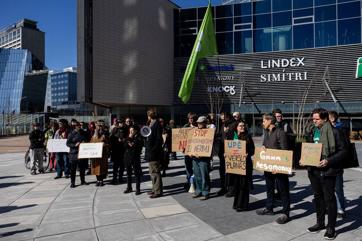 Vilniuje – protestas prieš Neries vagos tvarkymo darbus