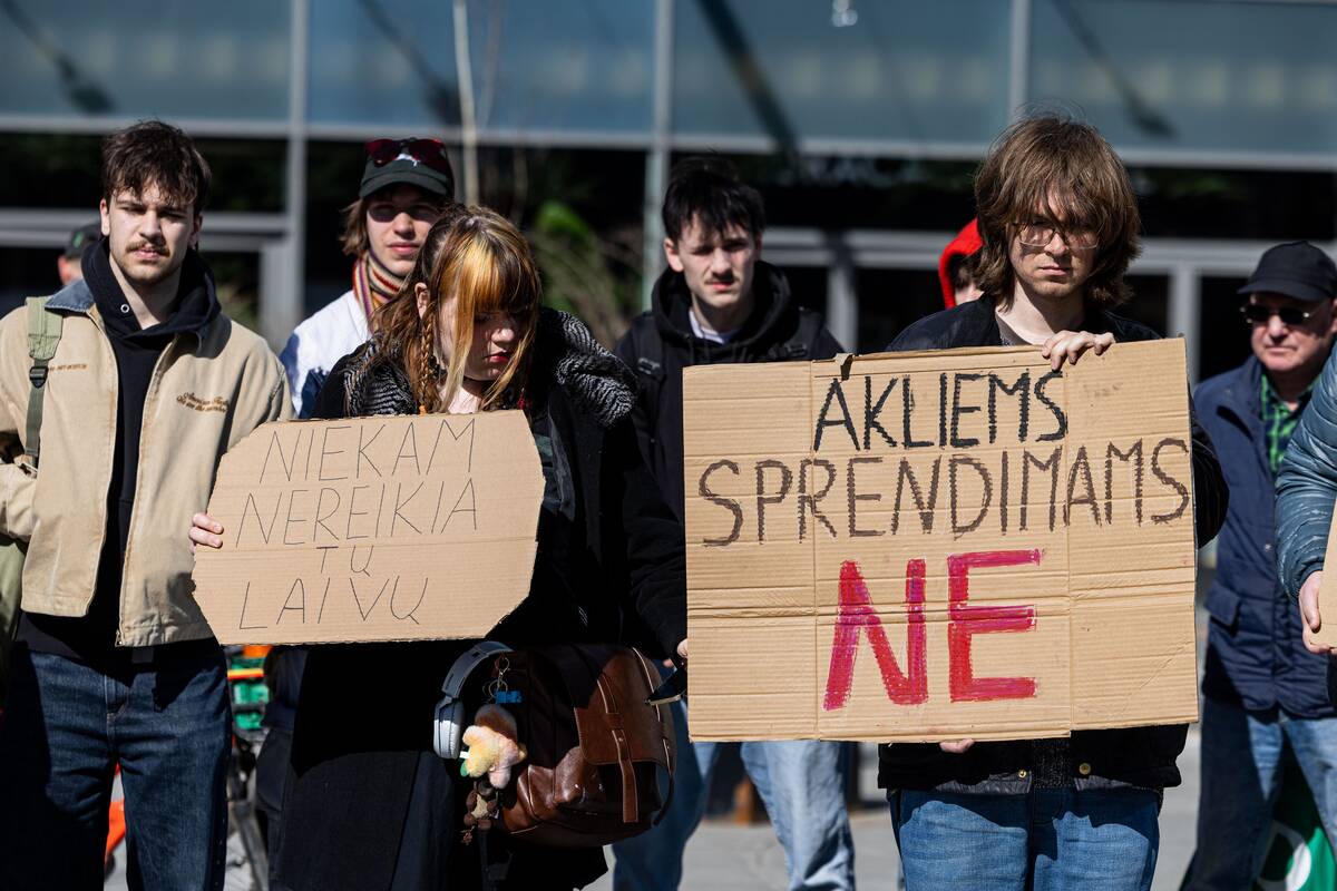 Vilniuje – protestas prieš Neries vagos tvarkymo darbus