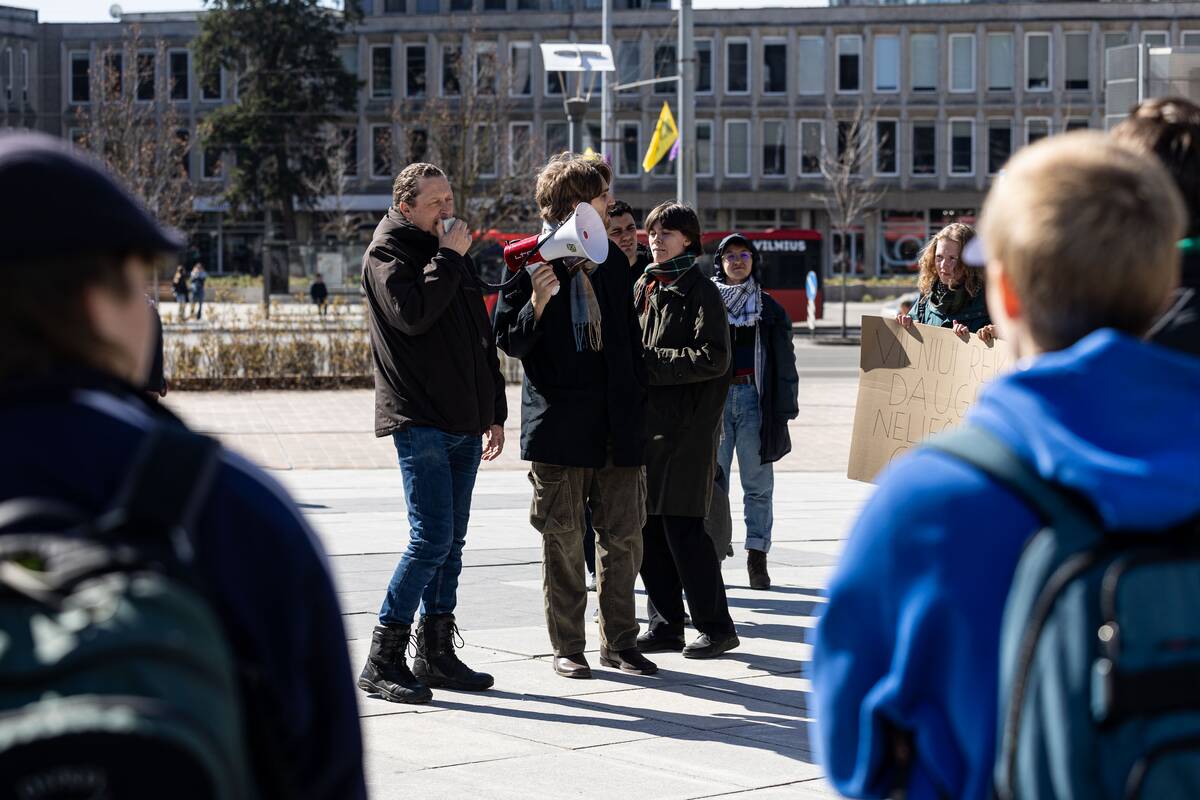Vilniuje – protestas prieš Neries vagos tvarkymo darbus