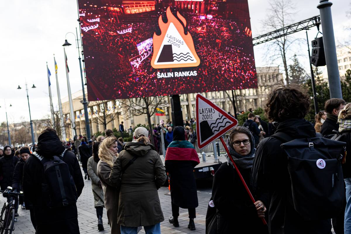Prie Seimo protestas „Šalin rankas nuo laisvo žodžio!“