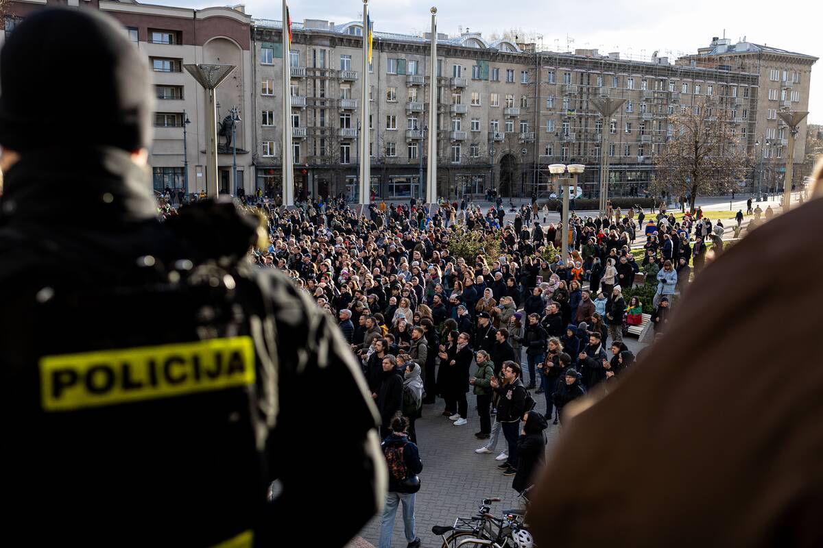 Prie Seimo protestas „Šalin rankas nuo laisvo žodžio!“