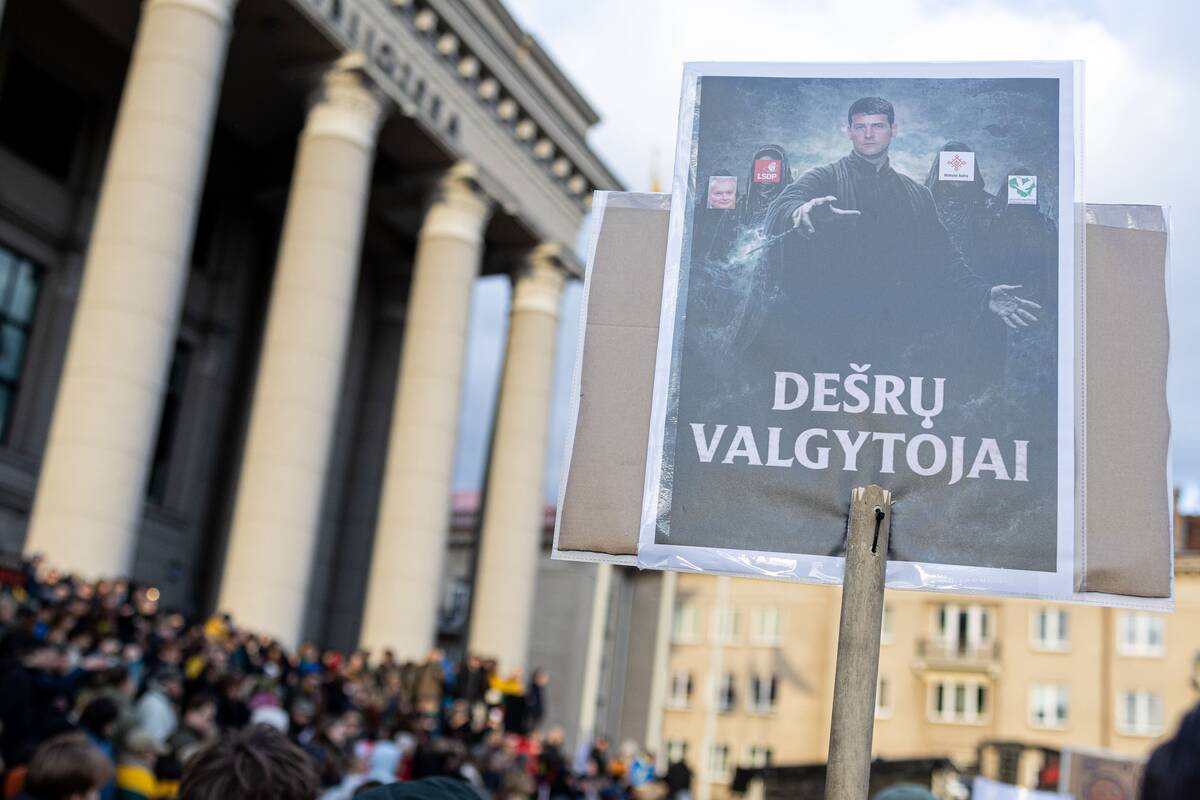 Prie Seimo protestas „Šalin rankas nuo laisvo žodžio!“