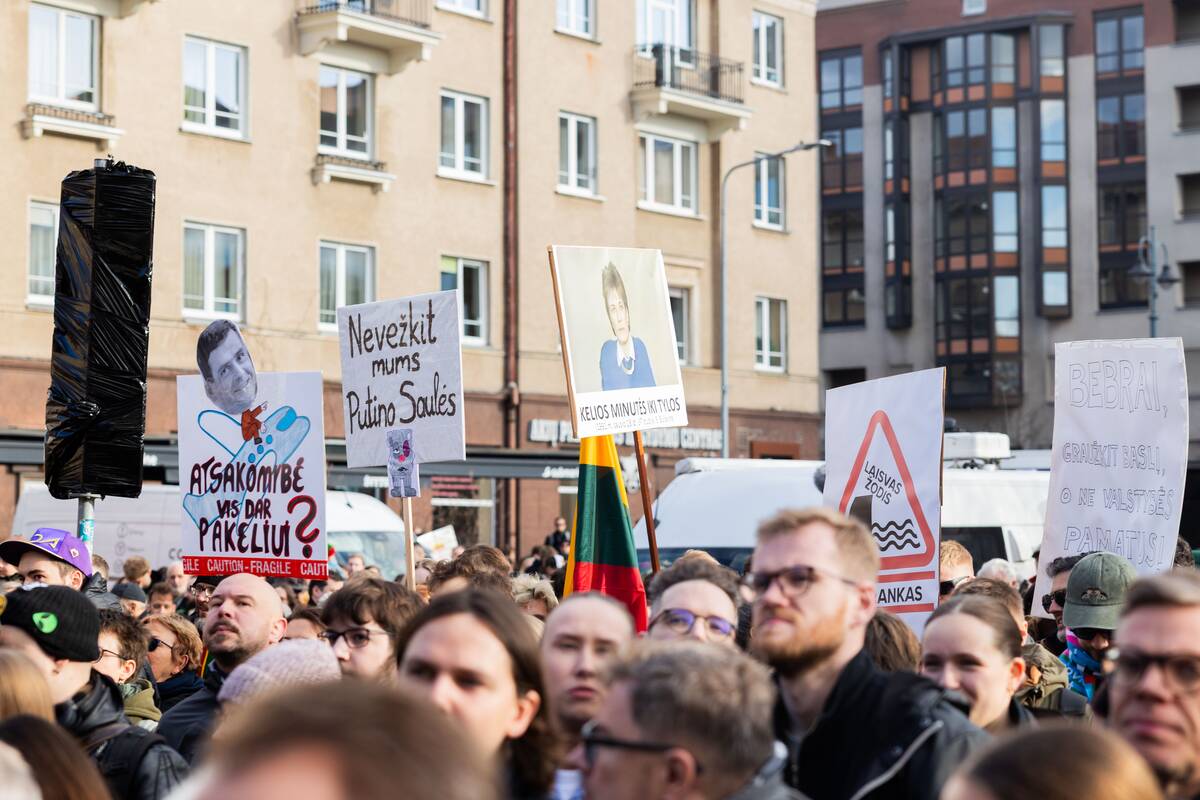 Prie Seimo protestas „Šalin rankas nuo laisvo žodžio!“