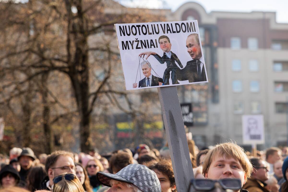 Prie Seimo protestas „Šalin rankas nuo laisvo žodžio!“