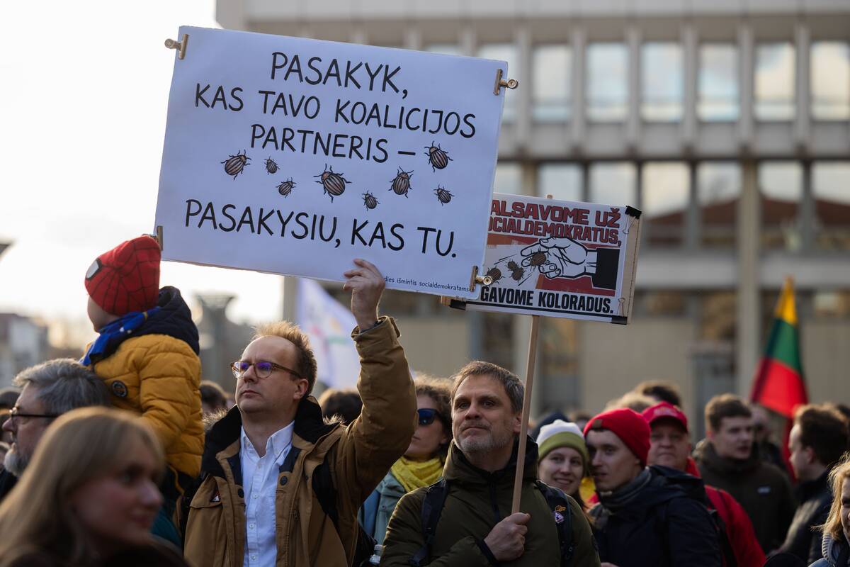 Prie Seimo protestas „Šalin rankas nuo laisvo žodžio!“