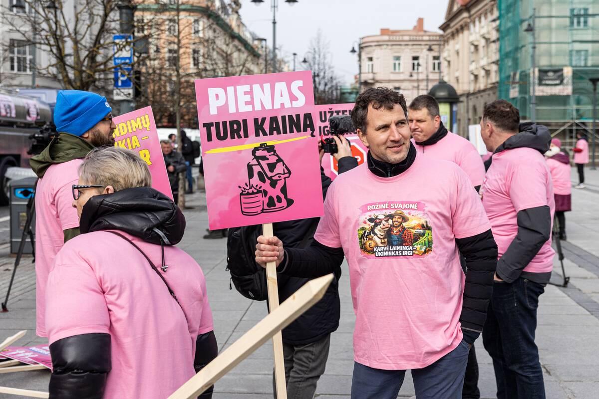 Pieno gamintojų protesto akcija Vilniuje