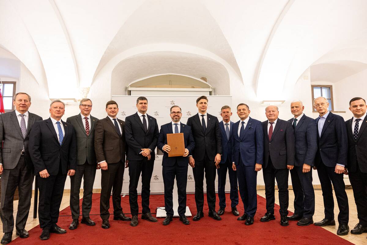 Krašto apsaugos ministerija ir poligonus turinčios savivaldybės pasirašė susitarimą