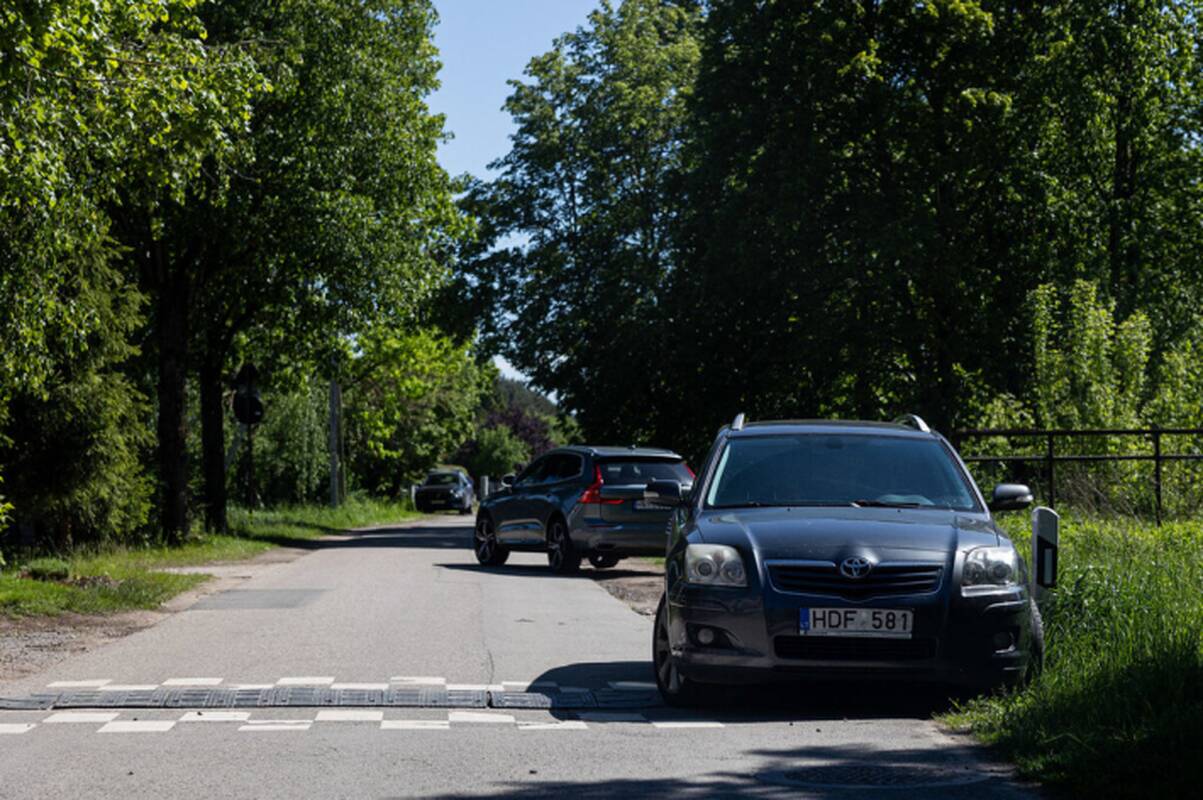 
<span>Juras Taminskas skeptiškai vertina „Senjorų lipdukus“, sako, kad vyresni vairuotojai – patyrę</span>

