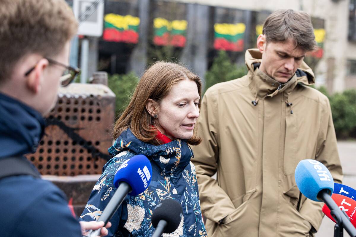 Protesto dėl LRT pataisų simbolio pristatymas