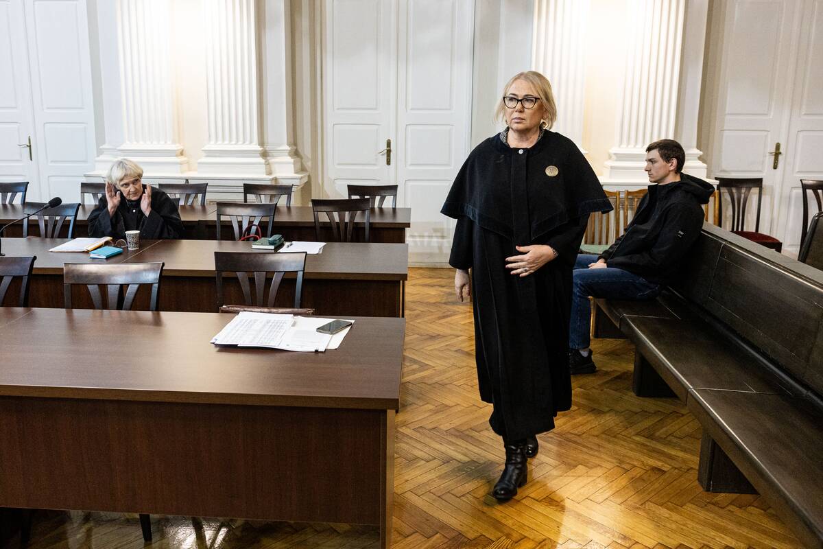 Užsidegančių siuntų bylos nagrinėjimas