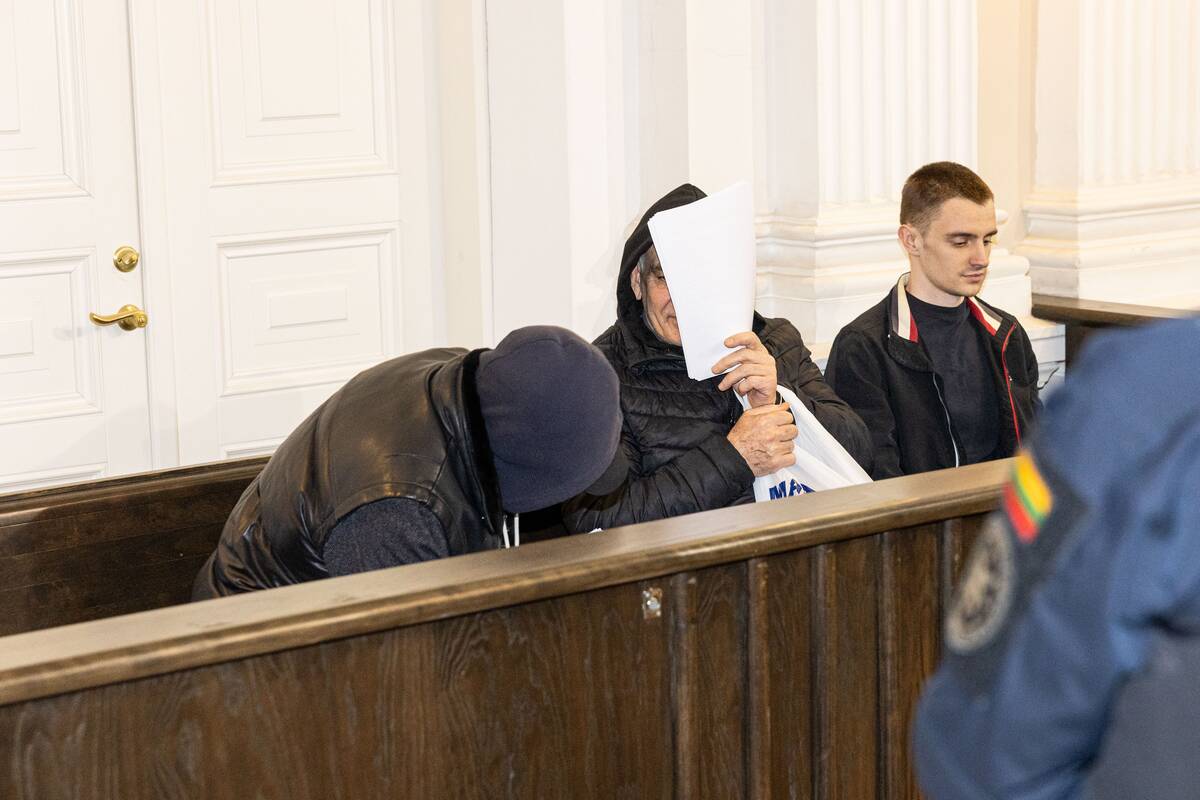 Užsidegančių siuntų bylos nagrinėjimas