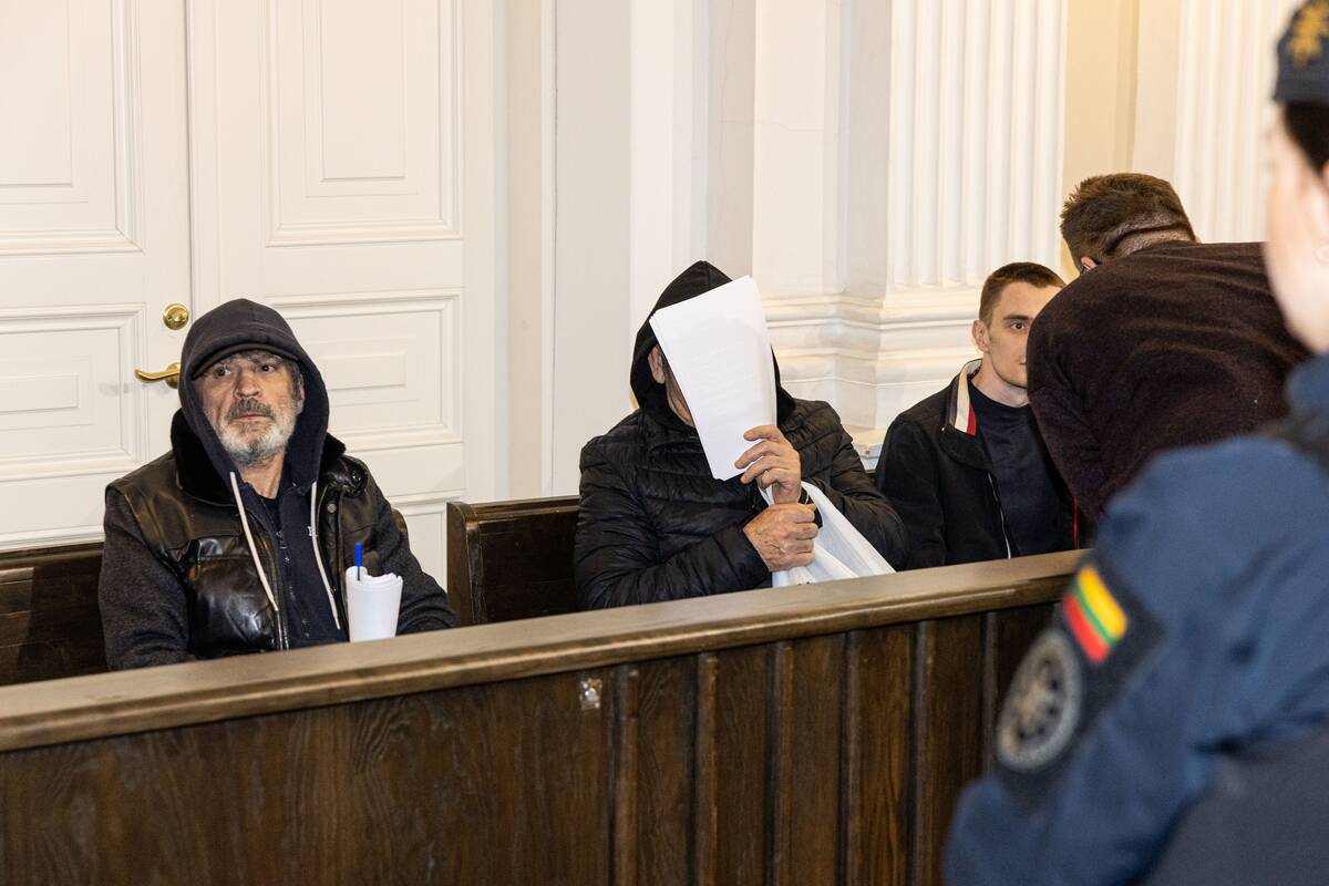 Užsidegančių siuntų bylos nagrinėjimas