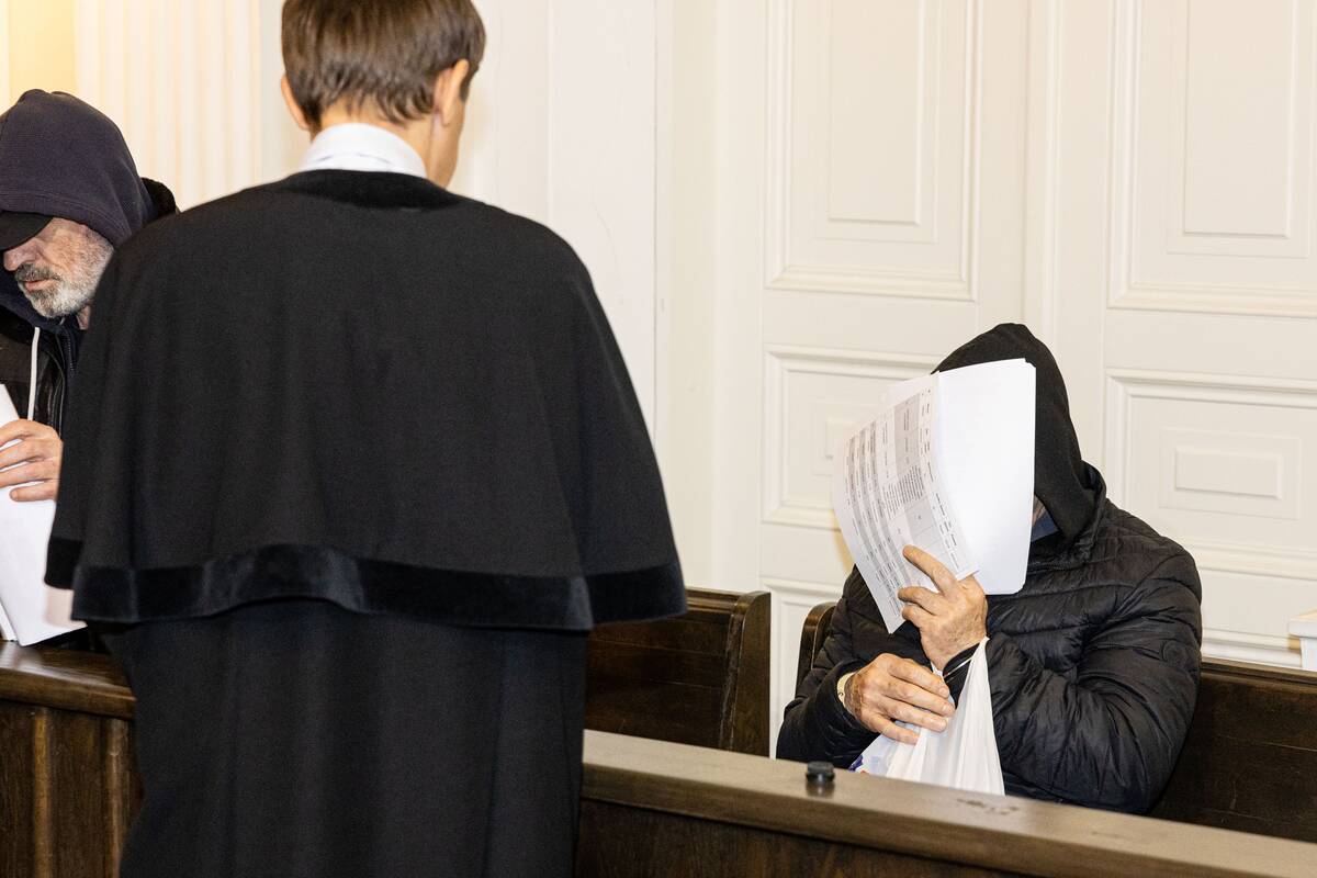 Užsidegančių siuntų bylos nagrinėjimas