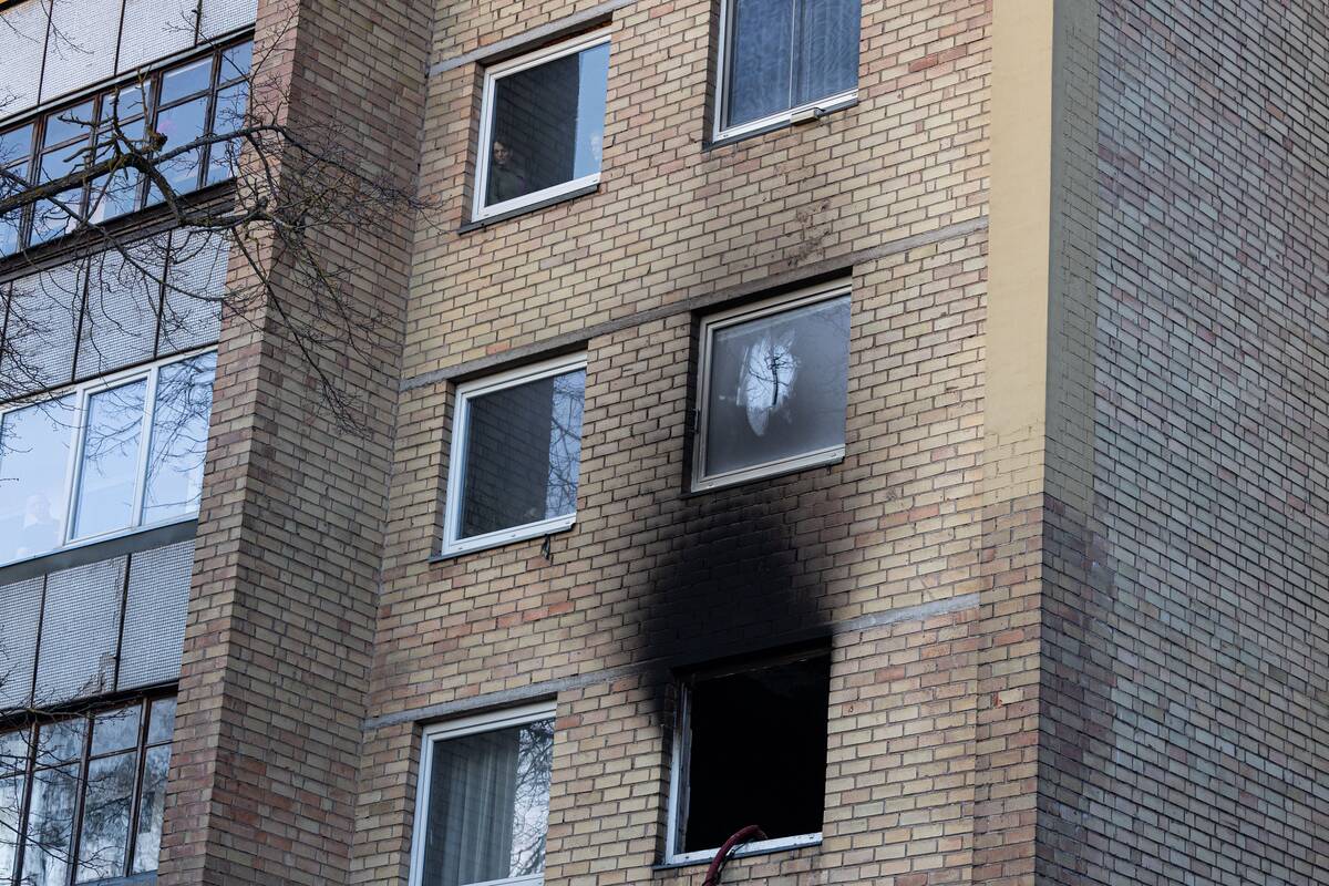 Tyzenhauzų gatvėje užsidegė butas