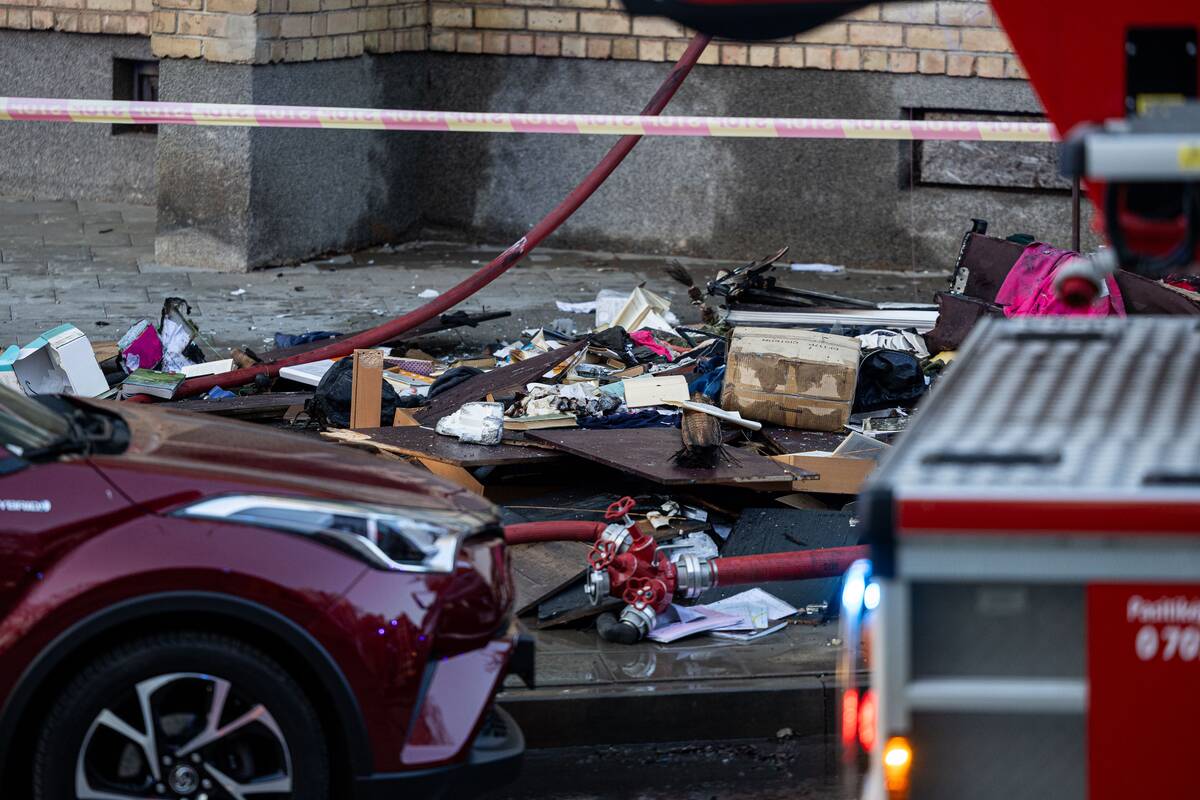 Tyzenhauzų gatvėje užsidegė butas