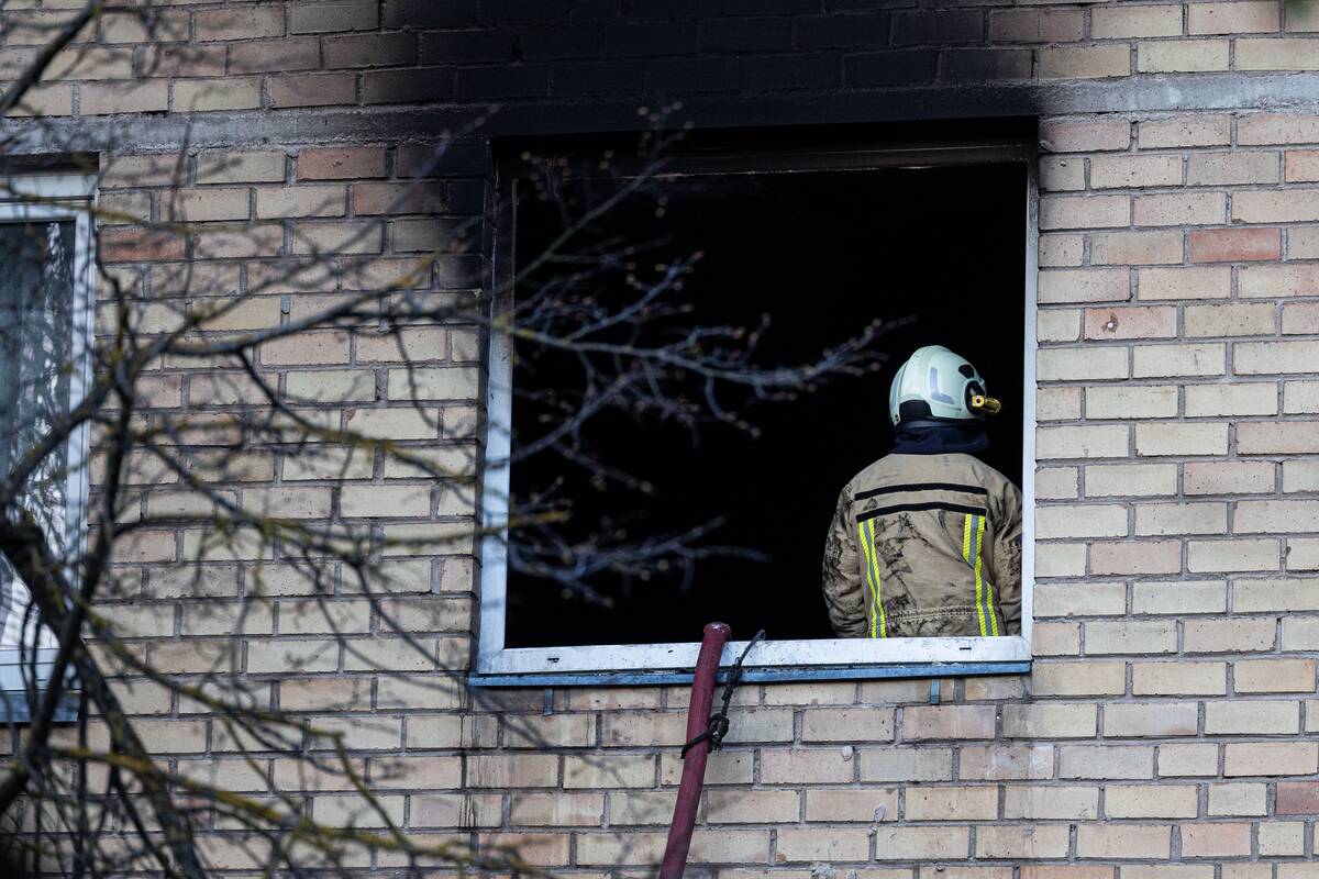 Tyzenhauzų gatvėje užsidegė butas