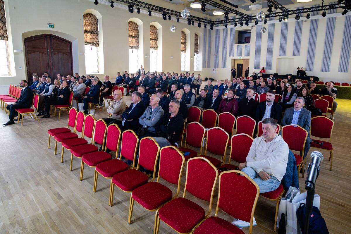  Raudondvaryje – asociacijos „Lietuvos krepšinis“ metinė konferencija 