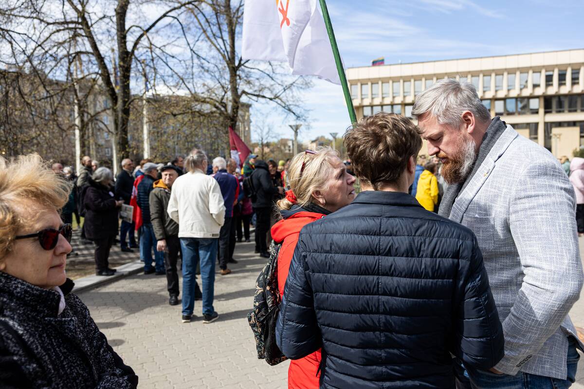 Mitingas „Išsaugokime Lietuvos miškus ateities kartoms!“