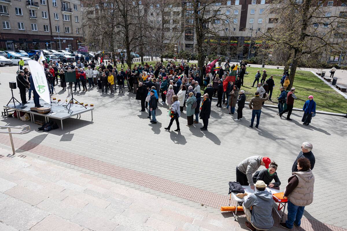 Mitingas „Išsaugokime Lietuvos miškus ateities kartoms!“