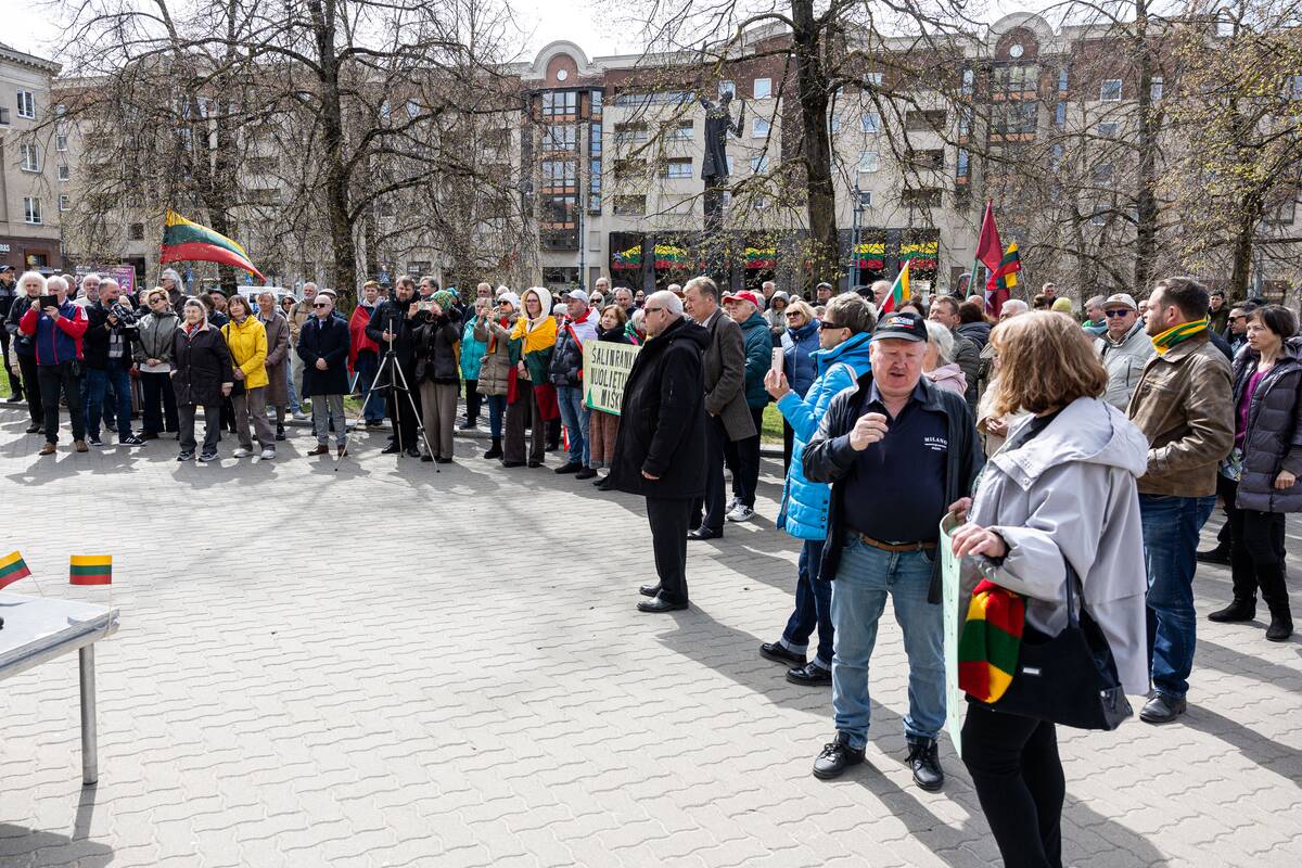 Mitingas „Išsaugokime Lietuvos miškus ateities kartoms!“
