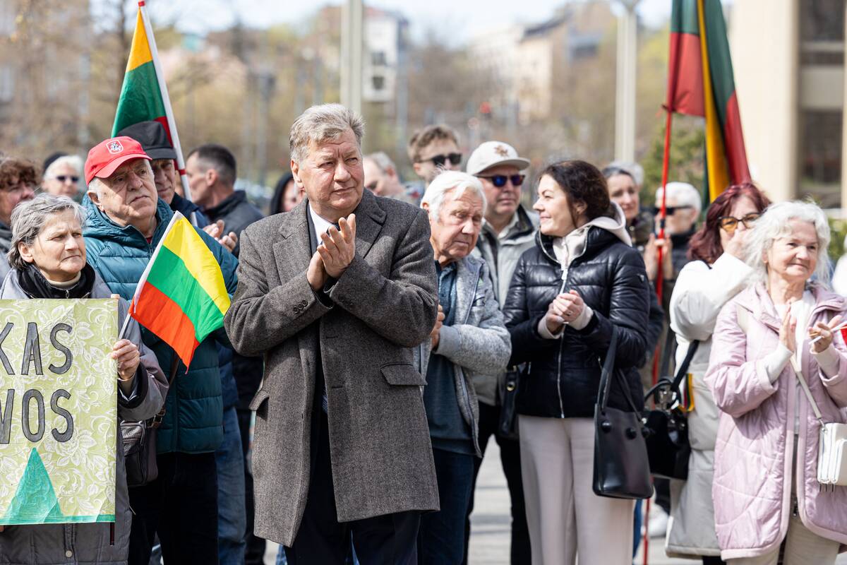 Mitingas „Išsaugokime Lietuvos miškus ateities kartoms!“