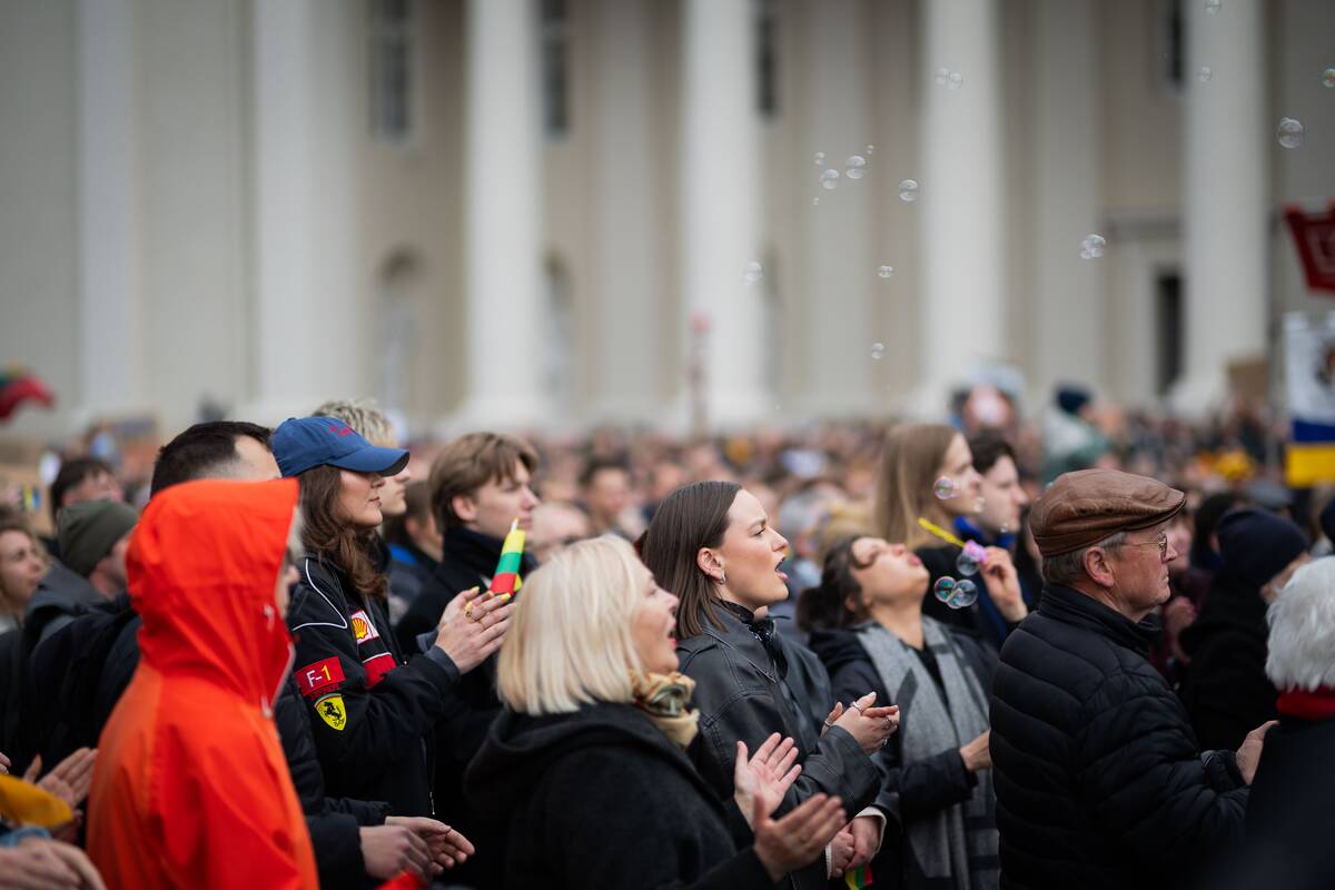 Vilniaus Katedros aikštėje surengta protesto akcija „Šalin rankas nuo laisvo žodžio“