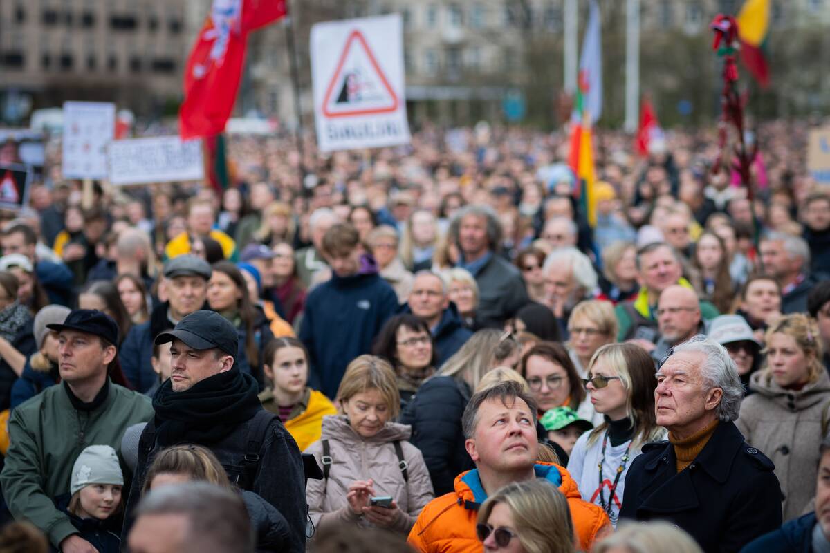 Vilniaus Katedros aikštėje surengta protesto akcija „Šalin rankas nuo laisvo žodžio“