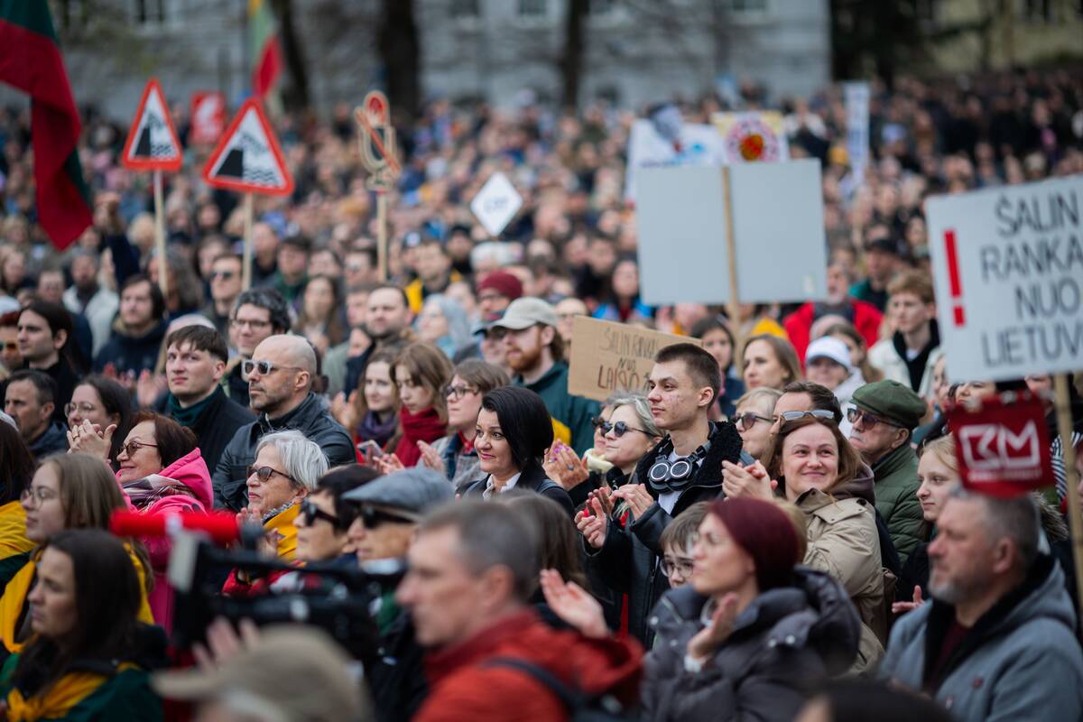 Vilniaus Katedros aikštėje surengta protesto akcija „Šalin rankas nuo laisvo žodžio“