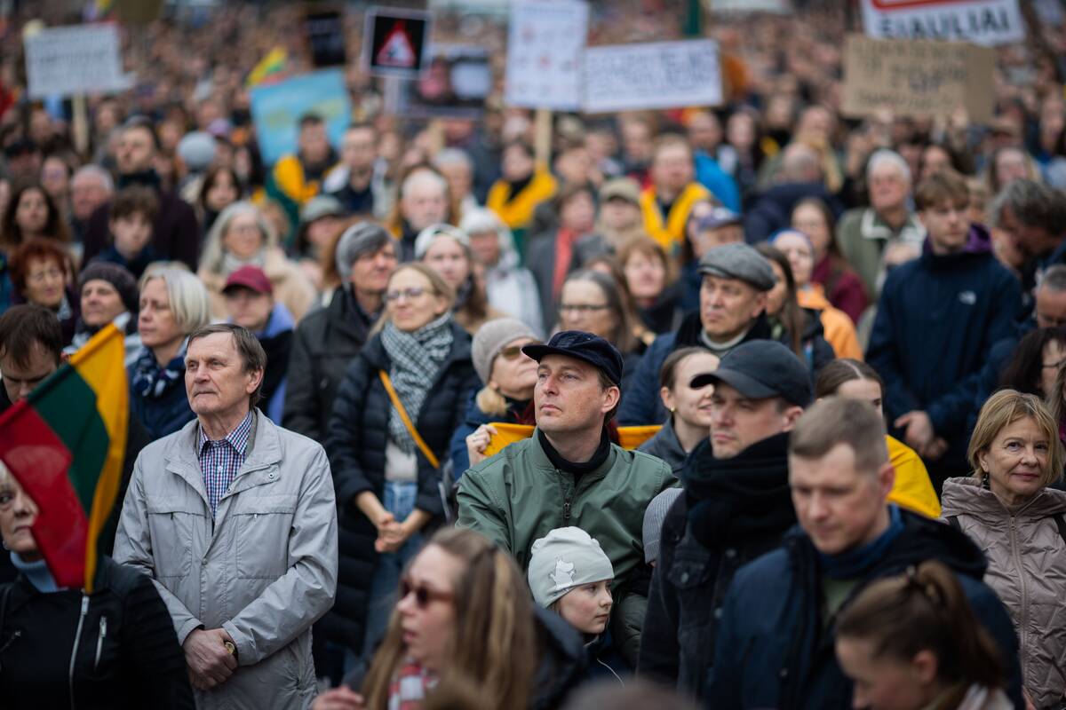Vilniaus Katedros aikštėje surengta protesto akcija „Šalin rankas nuo laisvo žodžio“