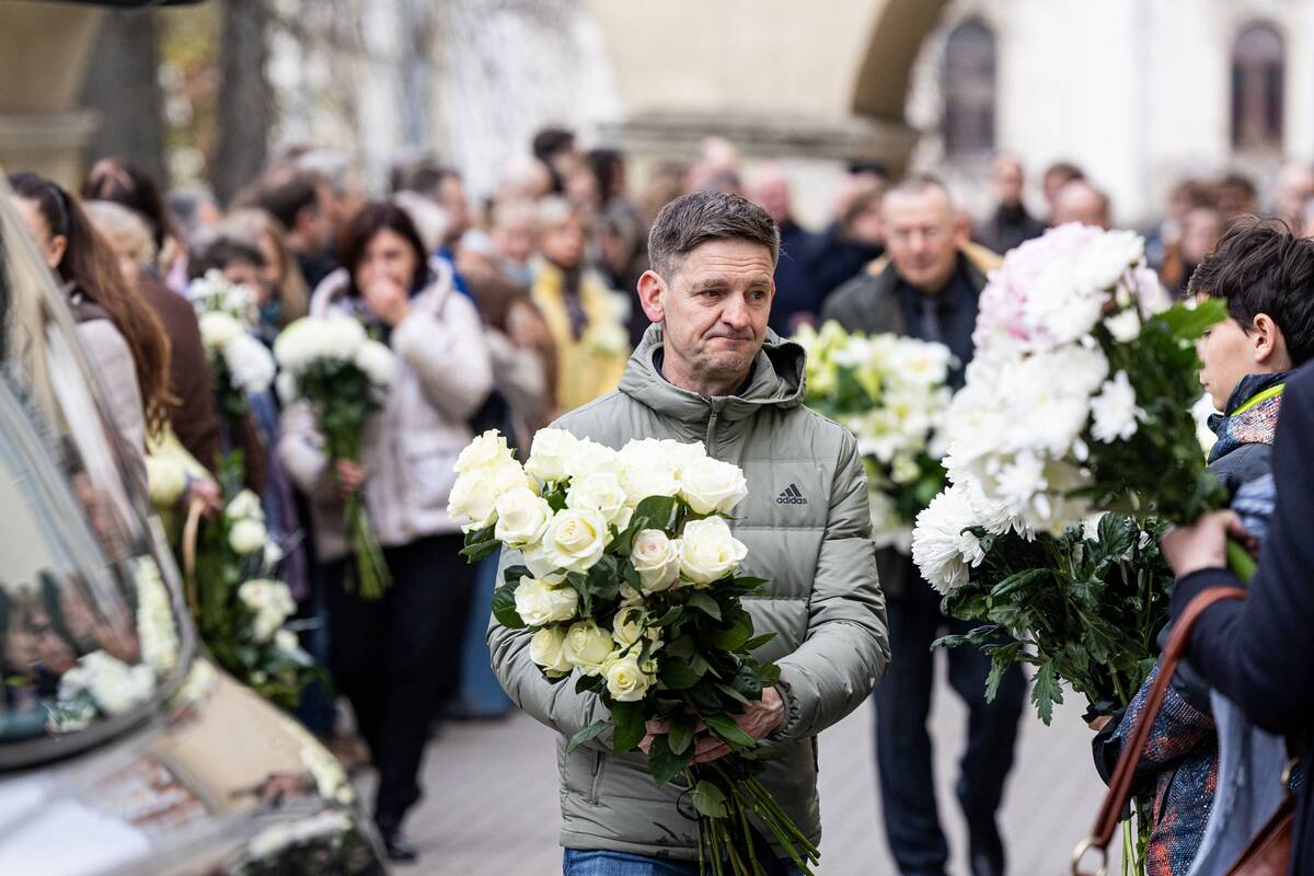 Į paskutiniąją kelionę išlydimas Romualdas Gražinis