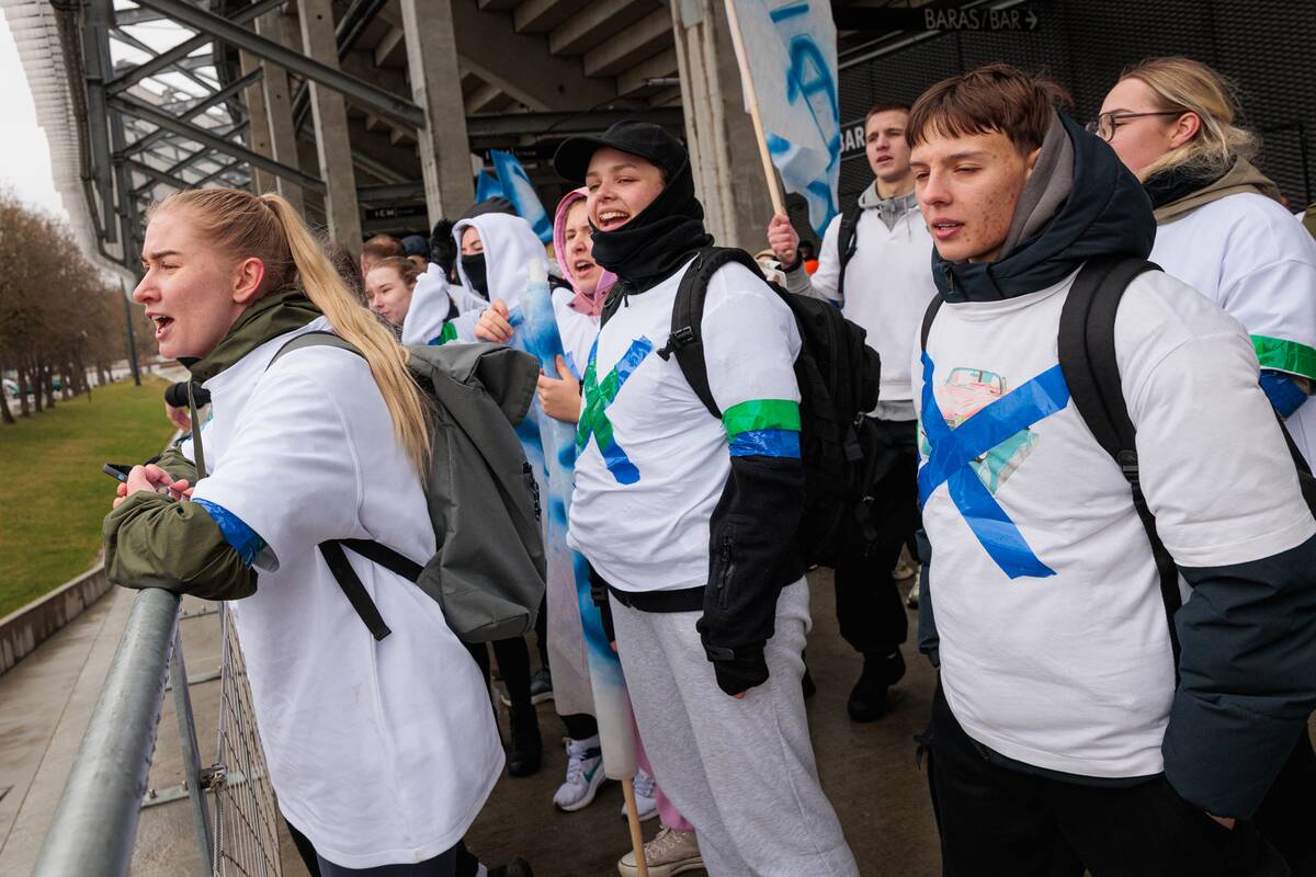 Tarnybų pratybos Dariaus ir Girėno stadione