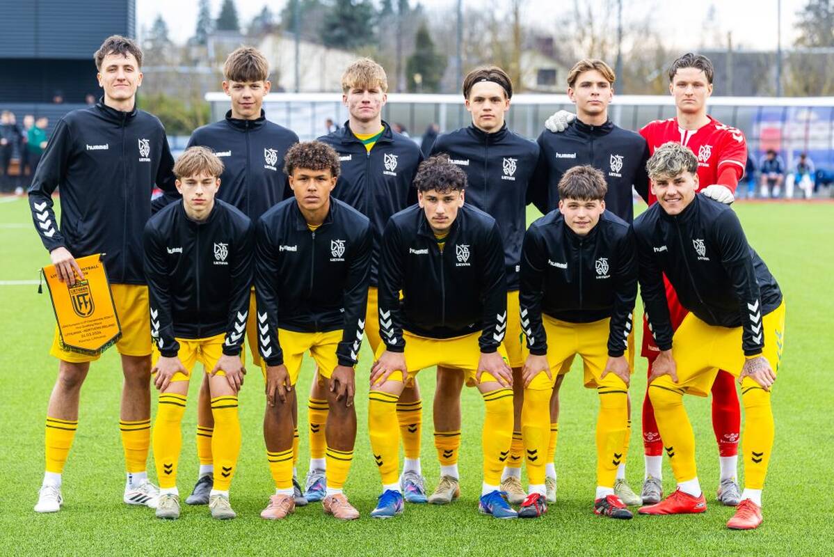 
<span>Vaikinų U19 futbolo rinktinė užėmė pirmąją vietą Europos čempionato atrankos turnyre</span>
