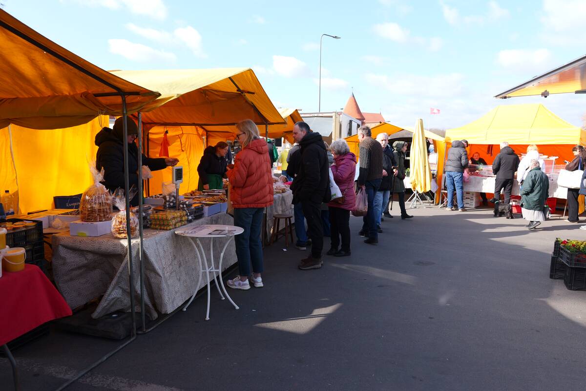 Priešvelykinis ūkininkų turgus Kaune