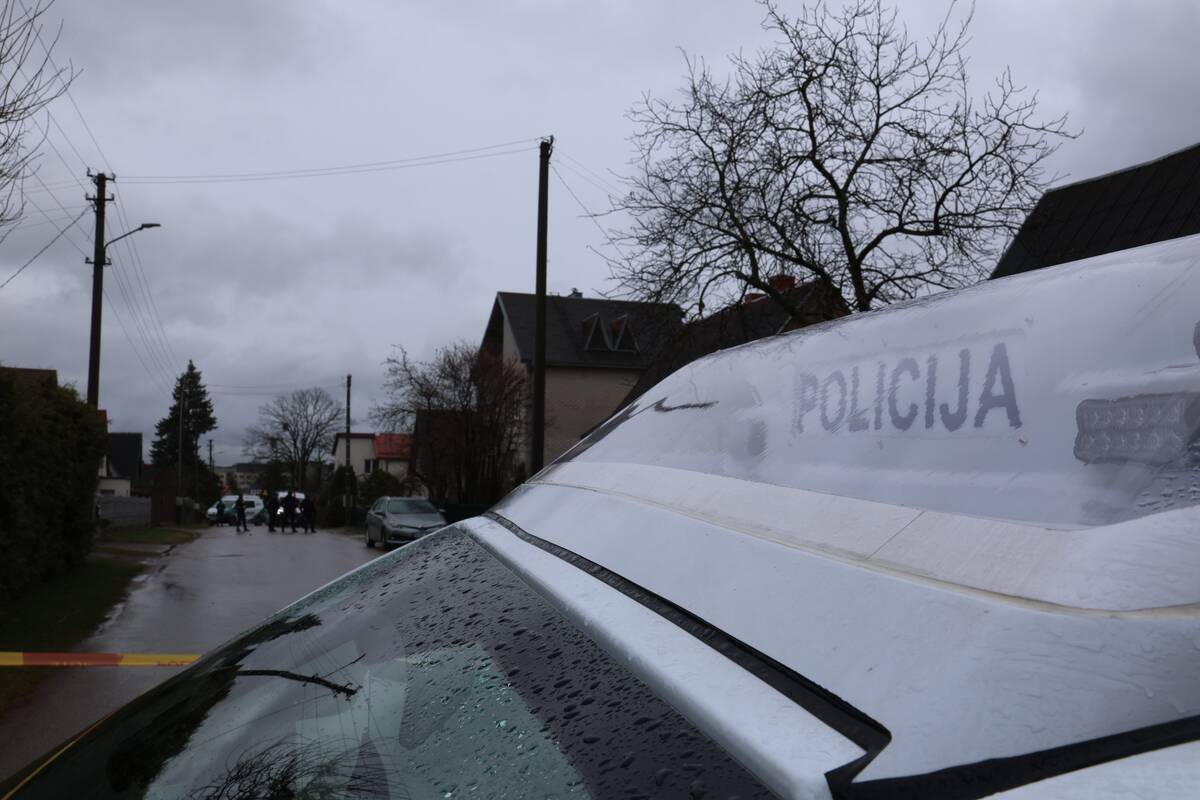 Po grėsmingo pranešimo į Sargėnus lėkė „Aras“