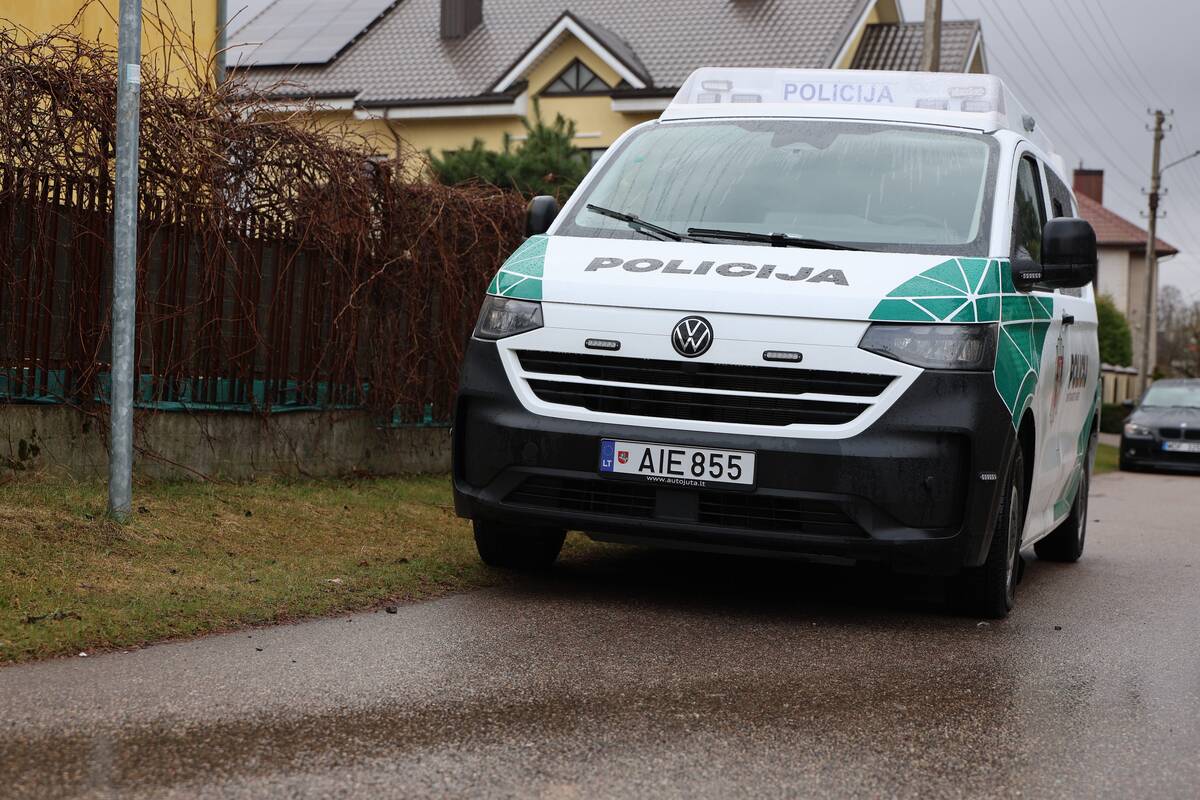 Po grėsmingo pranešimo į Sargėnus lėkė „Aras“