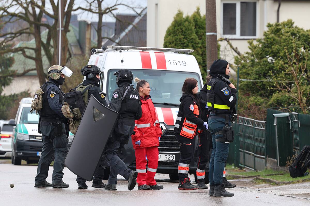 Po grėsmingo pranešimo į Sargėnus lėkė „Aras“