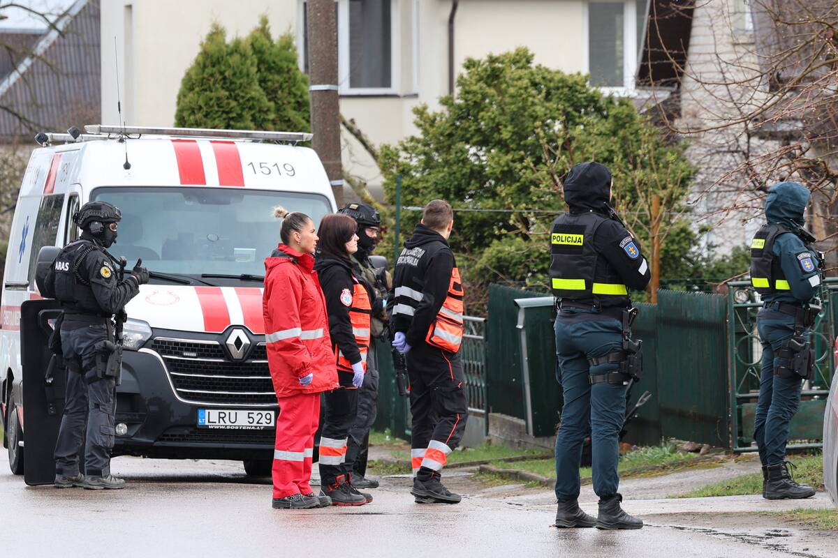 Po grėsmingo pranešimo į Sargėnus lėkė „Aras“
