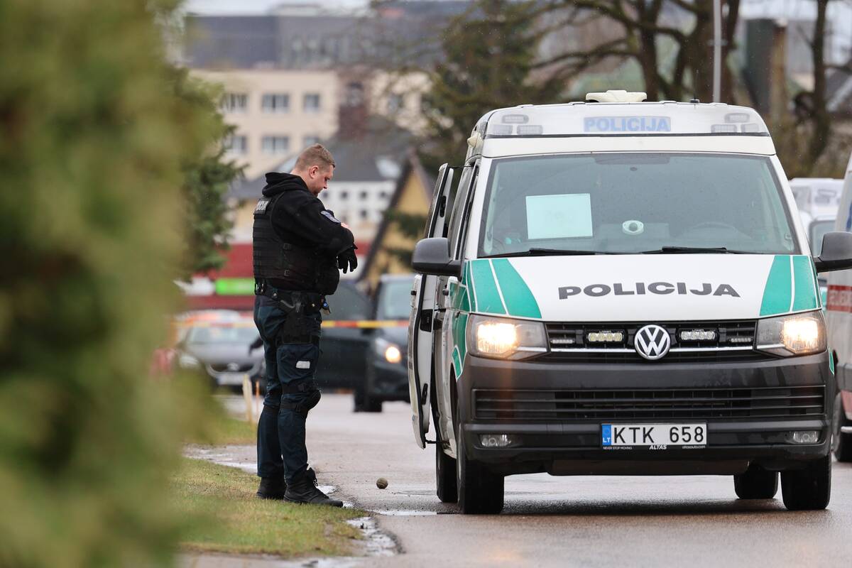 Po grėsmingo pranešimo į Sargėnus lėkė „Aras“