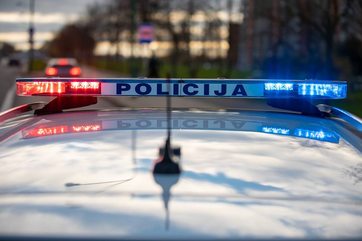 Policija